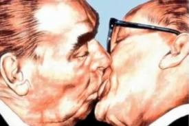 Pocałunek Breżniew Honecker
